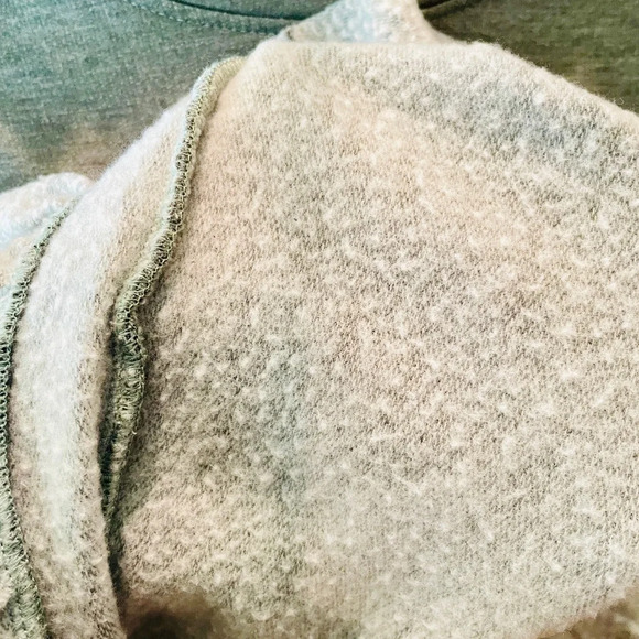 Truly Madly Deeply ruffled cropped sweat shirt long sleeve SZ M gray - Picture 8 of 8